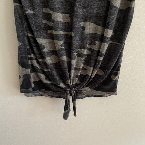 Lucky Brand Womn M Camo Burnout Casual Short Sleeve Split Neck Tie Front T-Shirt - Picture 3 of 7